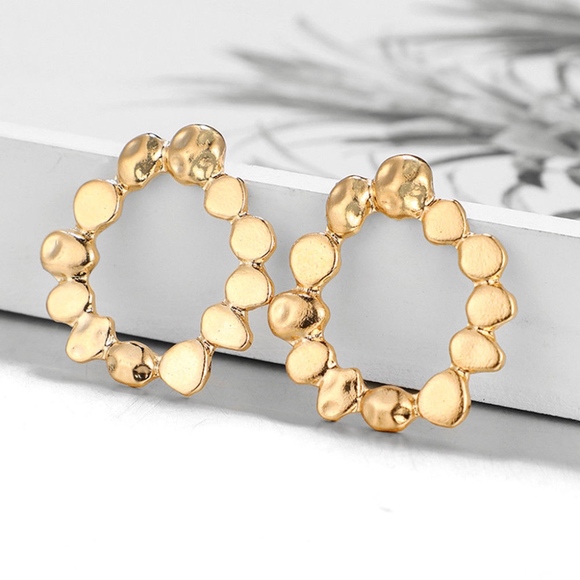 Minimalist Abstract Cluster Hoop Gold Earrings - Picture 5 of 7